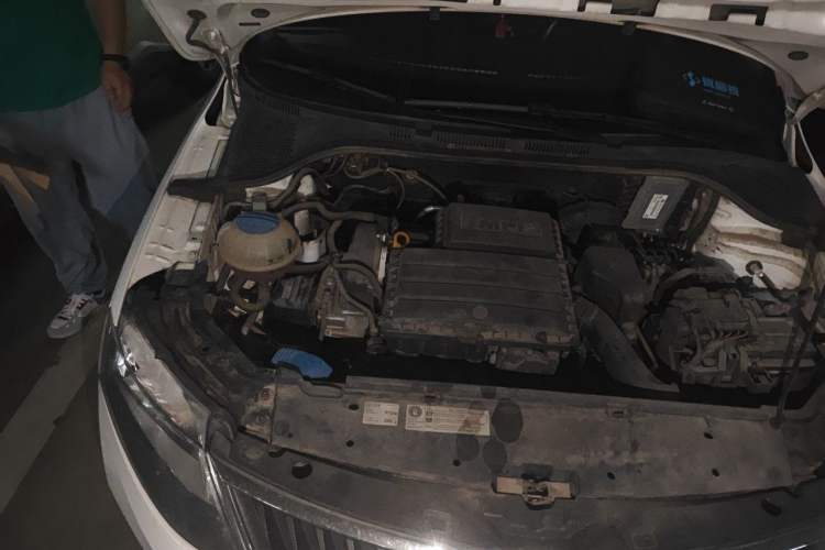 Used Skoda Rapid Spaceback 2018 1.6L Automatic Comfort Edition Engine Bay Right