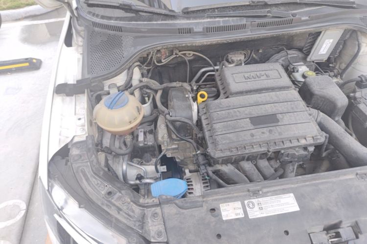 Used Skoda Rapid Spaceback 2018 1.6L Automatic Comfort Edition Engine Bay Right