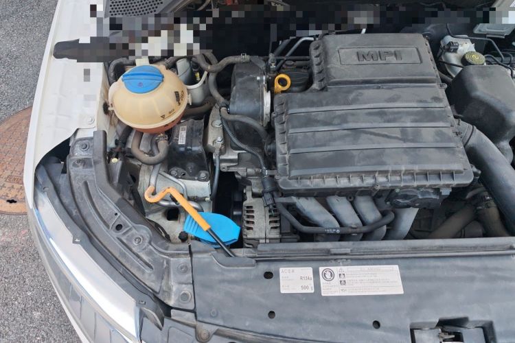 Used Skoda Rapid Spaceback 2018 1.6L Automatic Comfort Edition Engine Bay Right