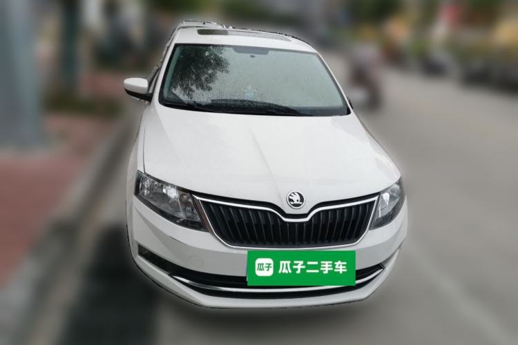 Used Skoda Rapid Spaceback 2018 1.6L Automatic Comfort Edition Exterior 1