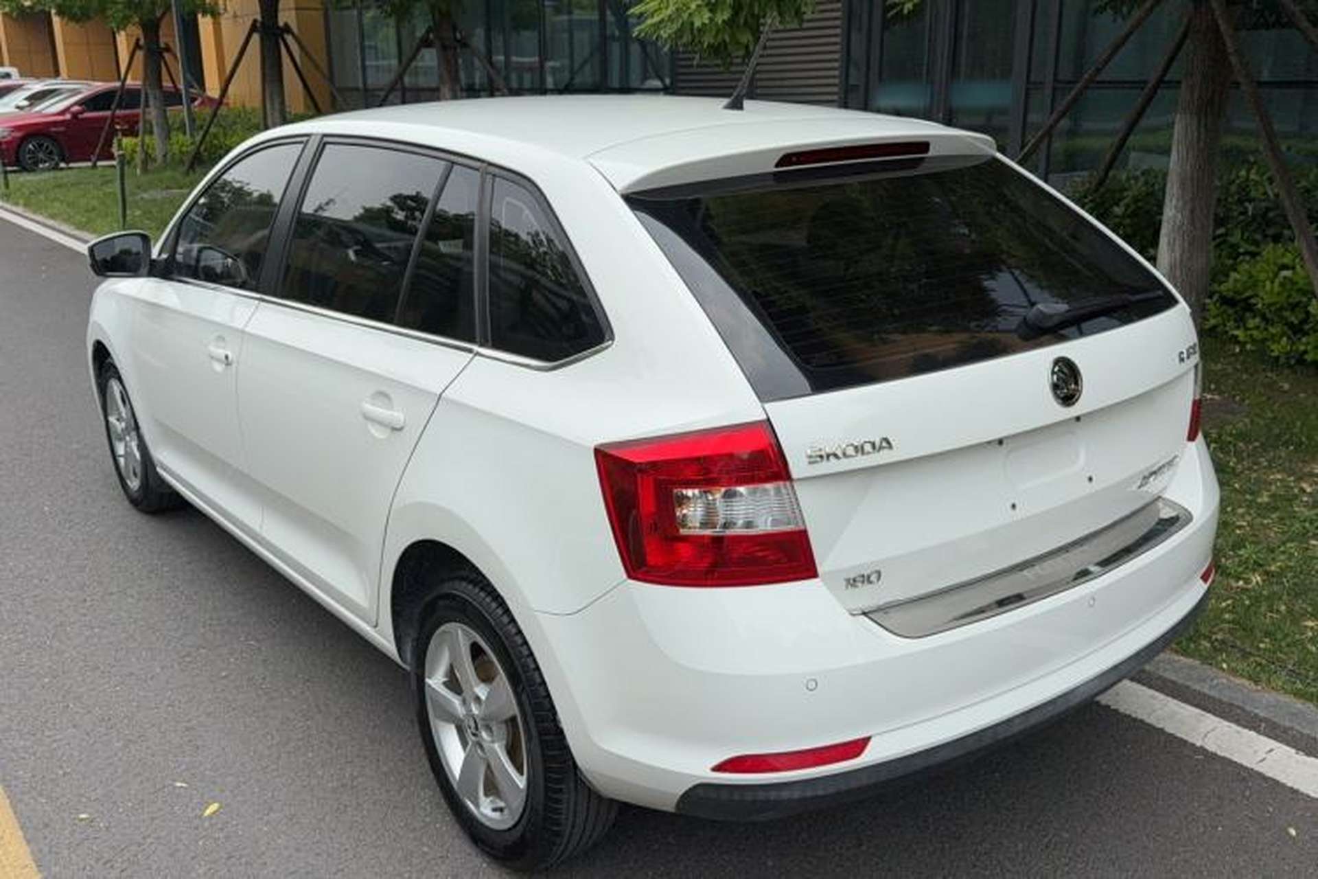 Used Skoda Rapid Spaceback 2018 1.6L Manual Comfort Edition Exterior 1