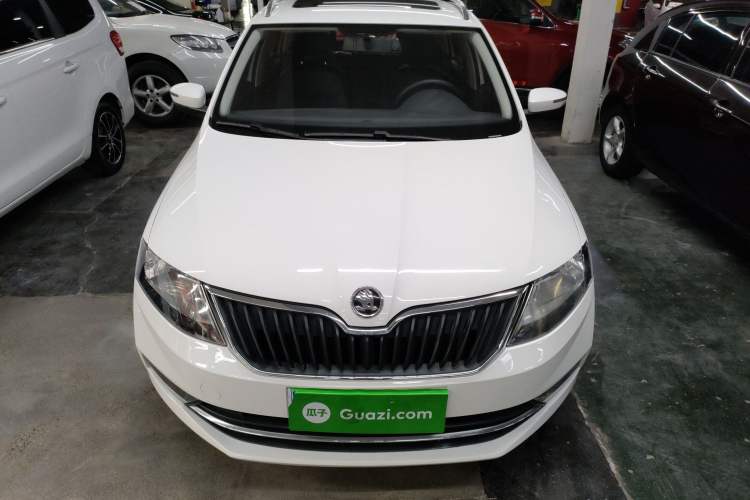 Used Skoda Rapid Spaceback 2018 1.6L Automatic Comfort Edition Exterior 1