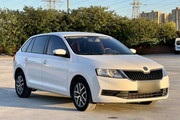 Used Skoda Rapid Spaceback 2018 1.6L Automatic Standard Edition Exterior 2