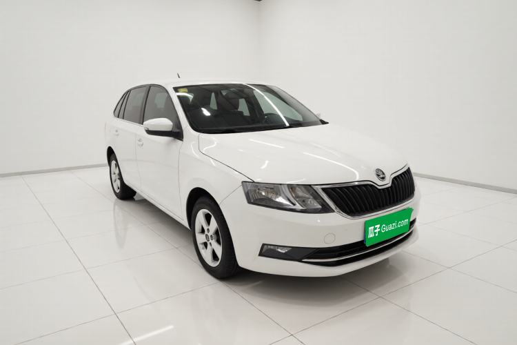 Used Skoda Rapid Spaceback 2018 1.6L Automatic Comfort Edition Exterior 2