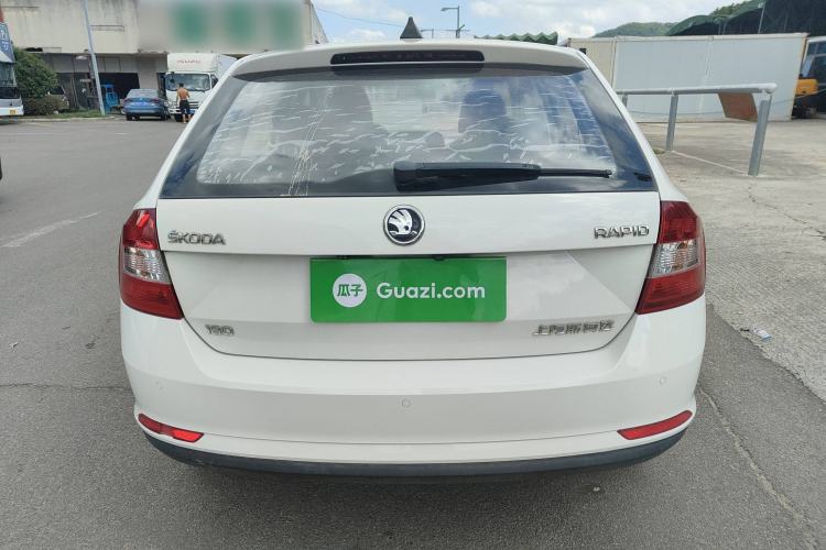 Used Skoda Rapid Spaceback 2018 1.6L Automatic Comfort Edition Exterior 4