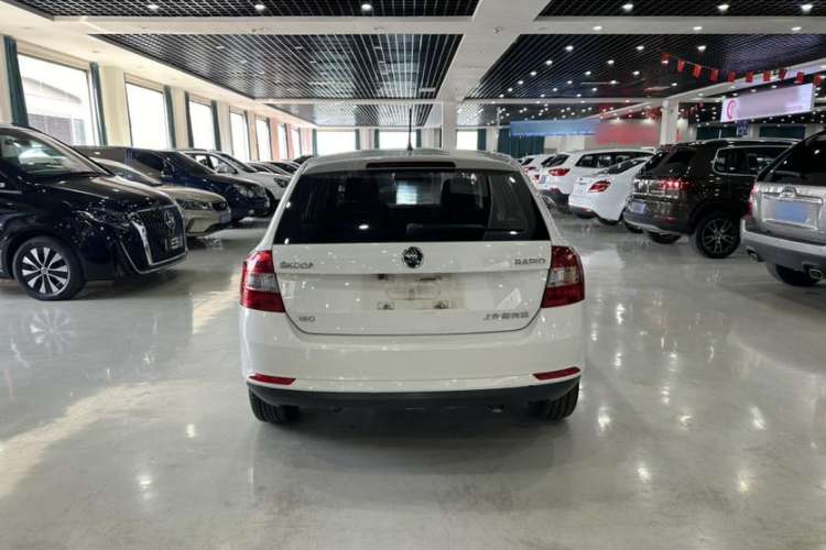Used Skoda Rapid Spaceback 2018 1.6L Automatic Standard Edition Exterior 4