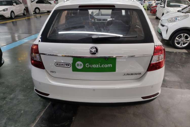 Used Skoda Rapid Spaceback 2018 1.6L Automatic Comfort Edition Exterior 4