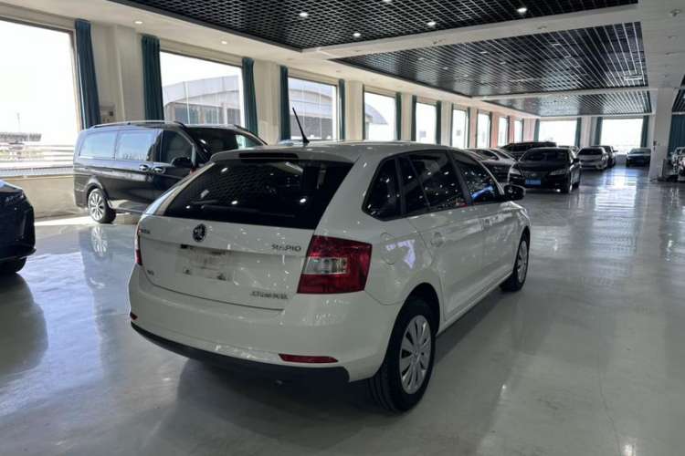 Used Skoda Rapid Spaceback 2018 1.6L Automatic Standard Edition Exterior 5