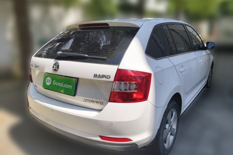 Used Skoda Rapid Spaceback 2018 1.6L Manual Comfort Edition Exterior 5