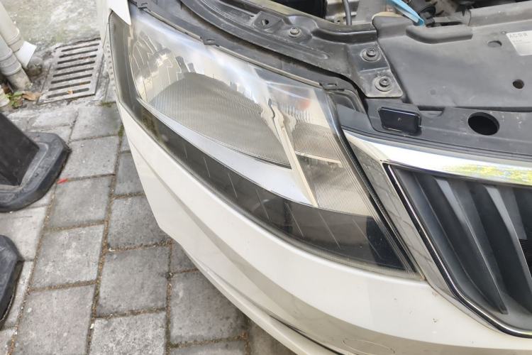 Used Skoda Rapid Spaceback 2018 1.6L Manual Comfort Edition Exterior 6