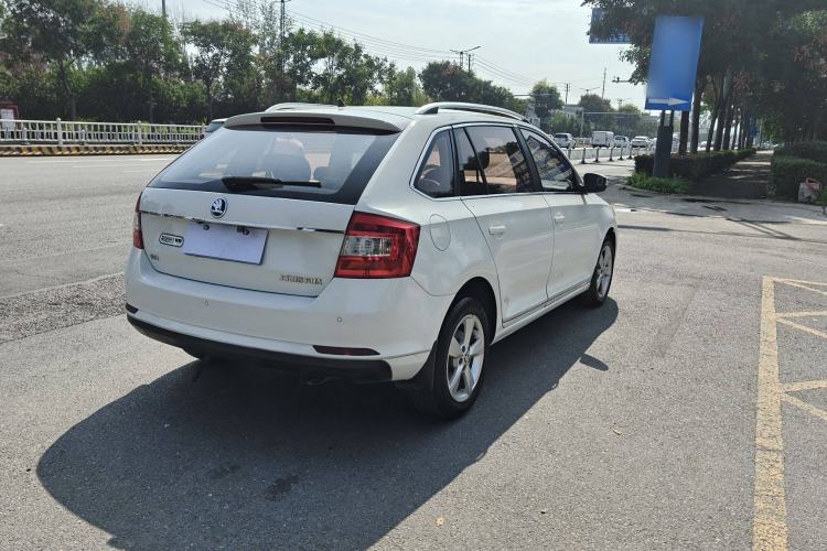 Used Skoda Rapid Spaceback 2018 1.6L Automatic Comfort Edition Exterior 7