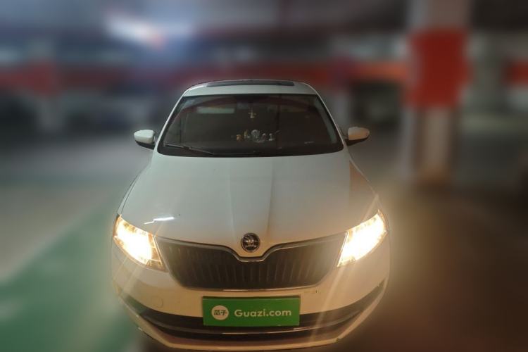 Used Skoda Rapid Spaceback 2018 1.6L Automatic Comfort Edition Front