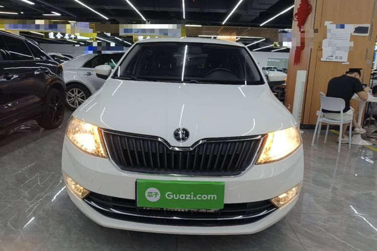 Used Skoda Rapid Spaceback 2018 1.6L Automatic Comfort Edition Front