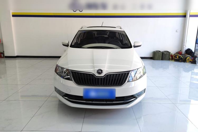 Used Skoda Rapid Spaceback 2018 1.6L Automatic Comfort Edition Front