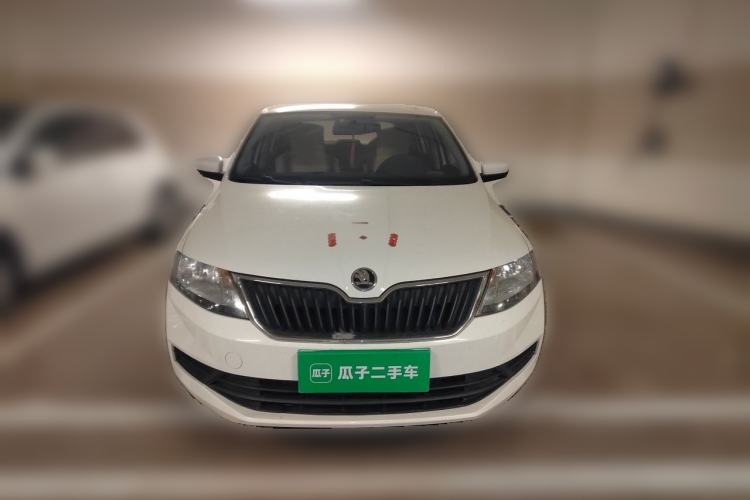 Used Skoda Rapid Spaceback 2018 1.6L Manual Standard Edition Front