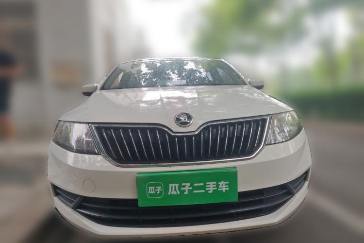 Used Skoda Rapid Spaceback 2018 1.6L Manual Standard Edition Front