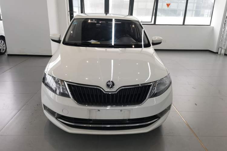 Used Skoda Rapid Spaceback 2018 1.6L Automatic Comfort Edition Front
