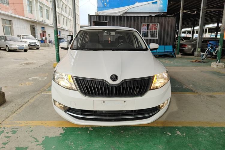 Used Skoda Rapid Spaceback 2018 1.6L Automatic Comfort Edition Front
