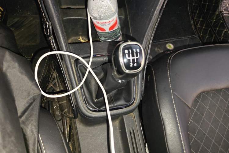 Used Skoda Rapid Spaceback 2018 1.6L Manual Comfort Edition Gear Lever