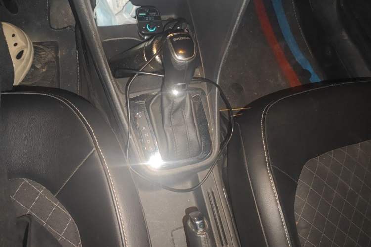 Used Skoda Rapid Spaceback 2018 1.6L Automatic Comfort Edition Gear Lever