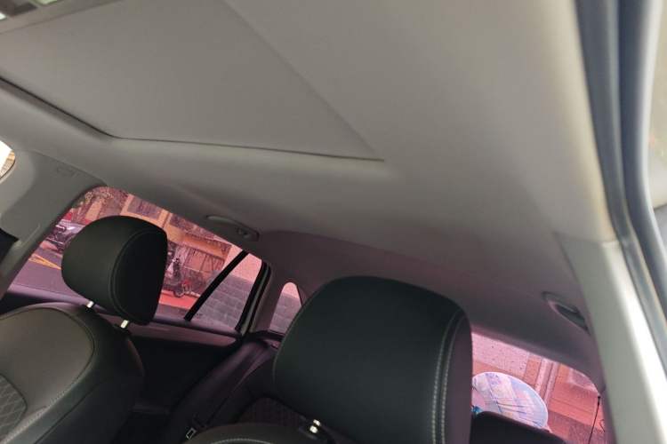 Used Skoda Rapid Spaceback 2018 1.6L Manual Comfort Edition Headliner