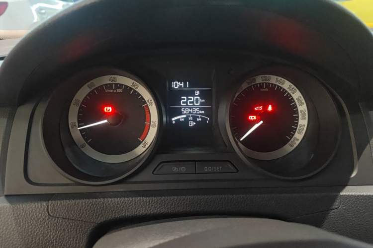 Used Skoda Rapid Spaceback 2018 1.4L Manual Standard Edition Instrument Cluster