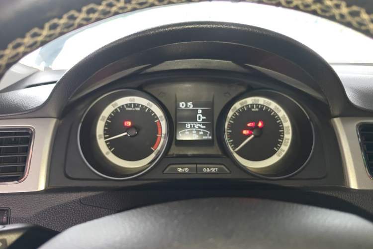 Used Skoda Rapid Spaceback 2018 1.6L Manual Comfort Edition Instrument Cluster