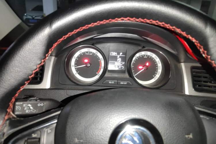 Used Skoda Rapid Spaceback 2018 1.6L Automatic Comfort Edition Instrument Cluster