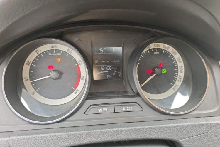 Used Skoda Rapid Spaceback 2018 1.6L Automatic Comfort Edition Instrument Cluster