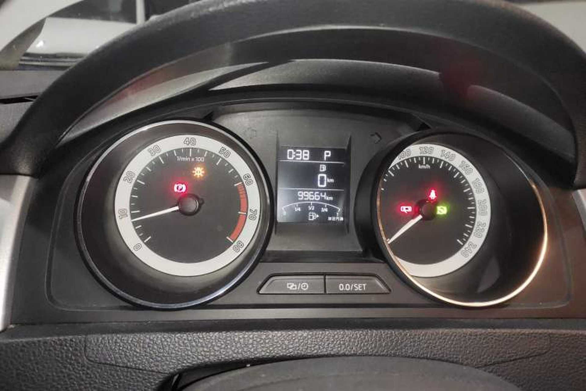 Used Skoda Rapid Spaceback 2018 1.6L Automatic Comfort Edition Instrument Cluster