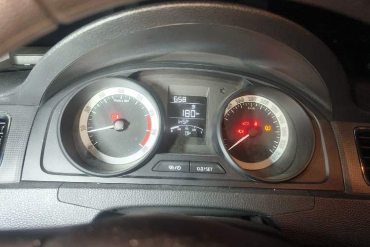 Used Skoda Rapid Spaceback 2018 1.4L Manual Standard Edition Instrument Cluster