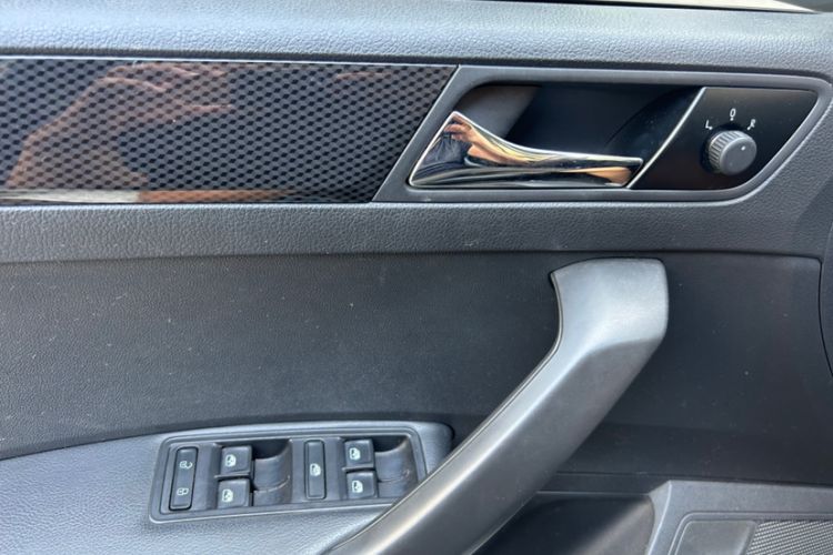 Used Skoda Rapid Spaceback 2018 TSI230 DSG Sport Edition Interior 1