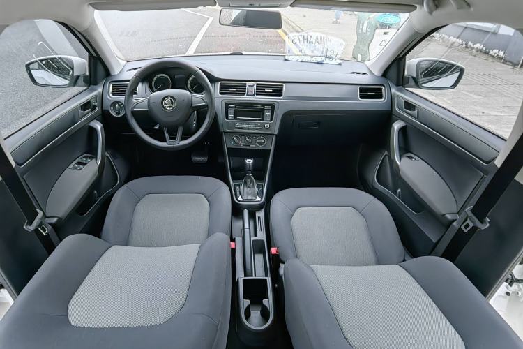 Used Skoda Rapid Spaceback 2018 1.6L Automatic Standard Edition Interior 1