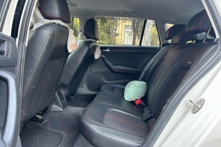 Used Skoda Rapid Spaceback 2018 TSI230 DSG Sport Edition Interior 3