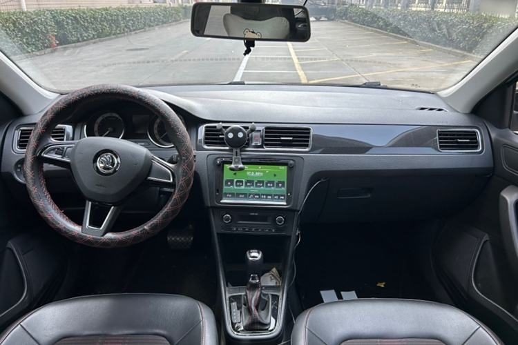 Used Skoda Rapid Spaceback 2018 TSI230 DSG Sport Edition Interior 6