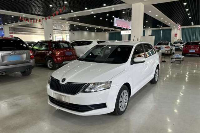 Used Skoda Rapid Spaceback 2018 1.6L Automatic Standard Edition