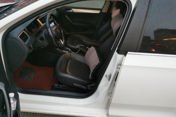 Used Skoda Rapid Spaceback 2018 1.6L Automatic Comfort Edition Left Front Seat