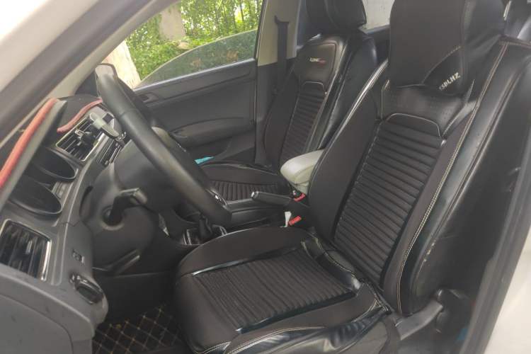 Used Skoda Rapid Spaceback 2018 1.6L Manual Standard Edition Left Front Seat