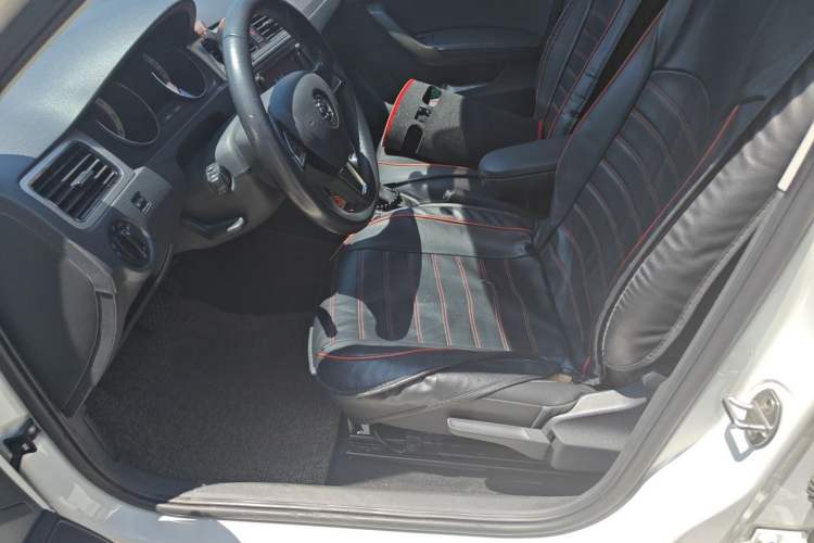 Used Skoda Rapid Spaceback 2018 1.6L Automatic Comfort Edition Left Front Seat