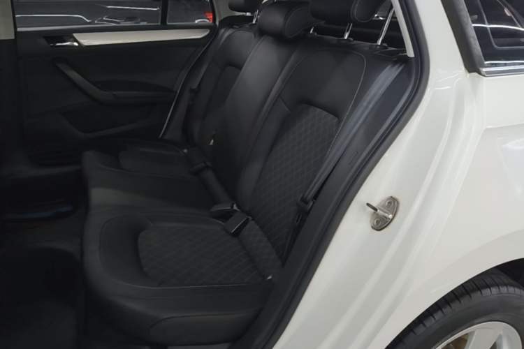 Used Skoda Rapid Spaceback 2018 1.6L Automatic Comfort Edition Left Rear Seat