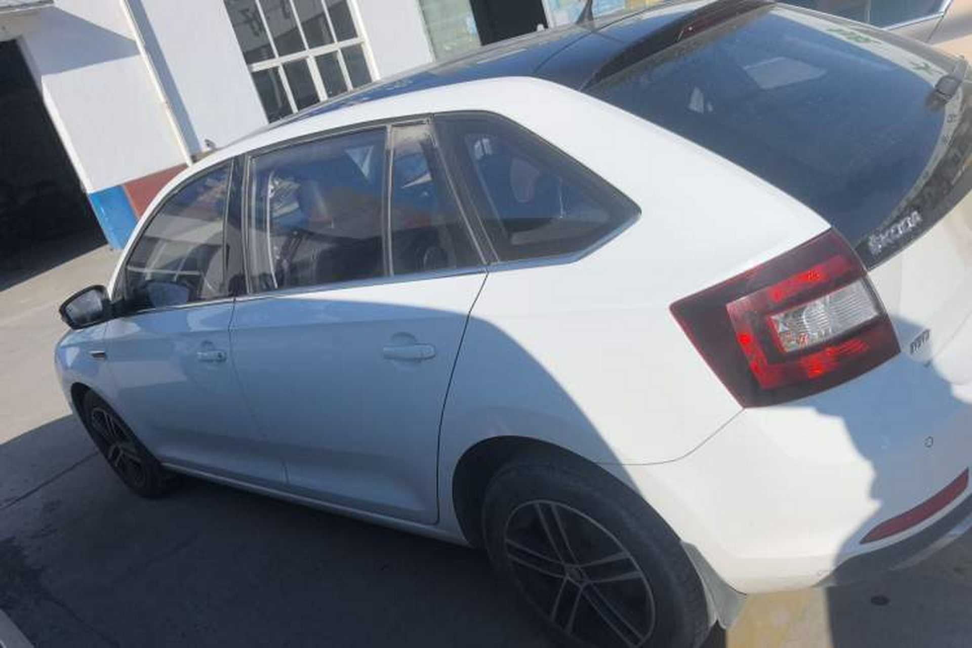 Used Skoda Rapid Spaceback 2018 1.6L Automatic Sport Edition Left Side