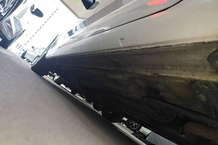 Used Skoda Rapid Spaceback 2018 1.6L Automatic Comfort Edition Left Side Sill