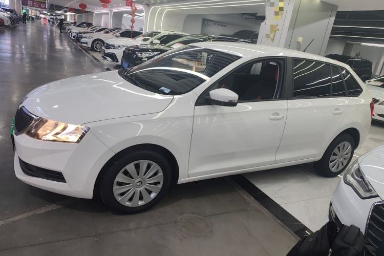 Used Skoda Rapid Spaceback 2018 1.6L Automatic Standard Edition Left Side