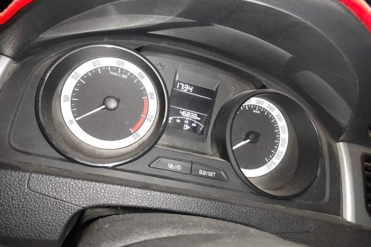 Used Skoda Rapid Spaceback 2018 1.6L Automatic Comfort Edition Odometer Close Up