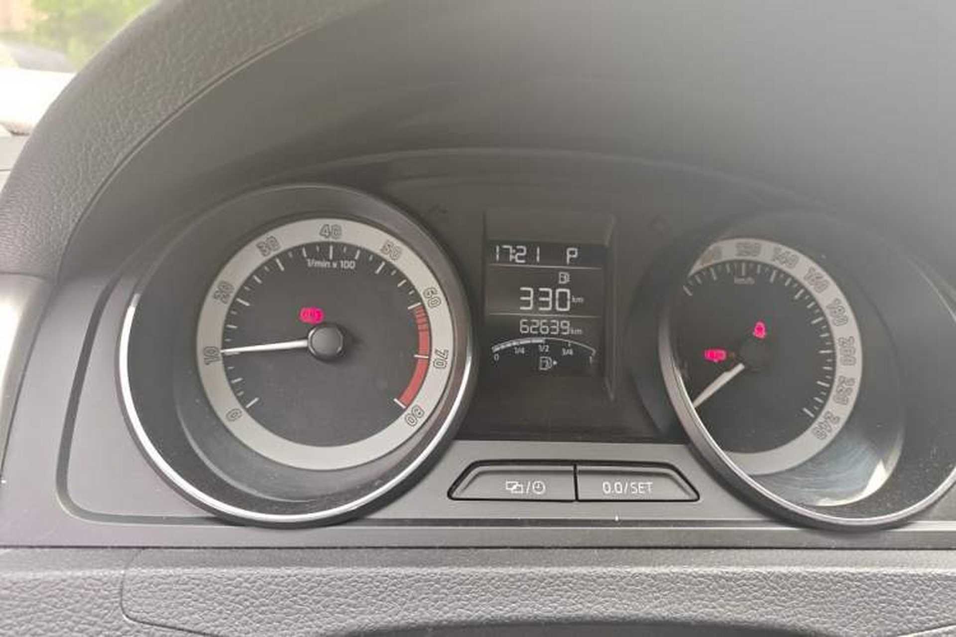 Used Skoda Rapid Spaceback 2018 1.6L Automatic Comfort Edition Odometer Close Up