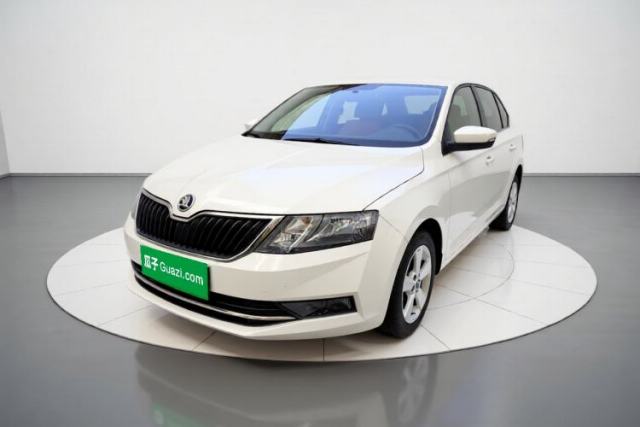 Used Skoda Rapid Spaceback 2018 1.6L Manual Comfort Edition