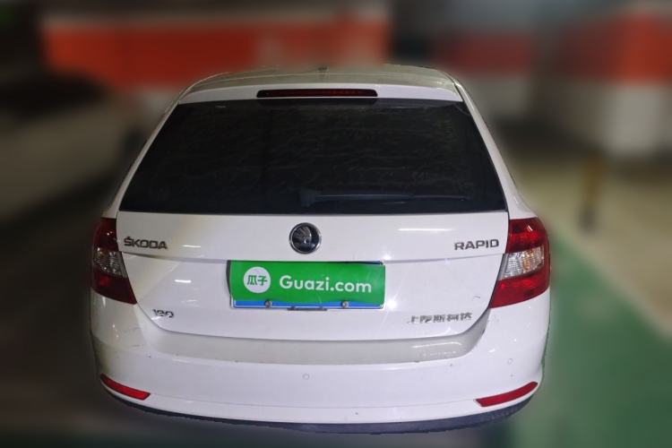 Used Skoda Rapid Spaceback 2018 1.6L Automatic Comfort Edition Rear