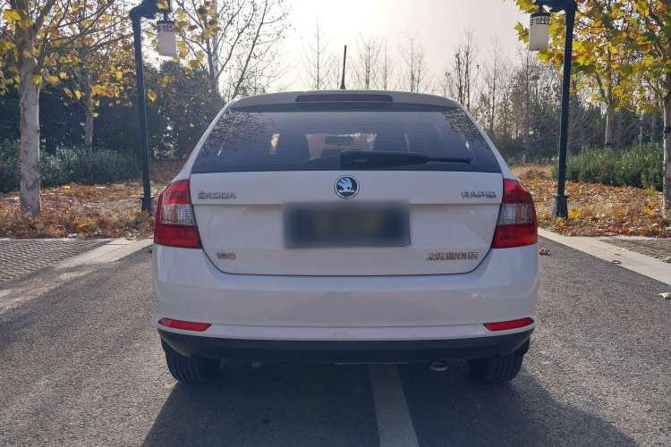 Used Skoda Rapid Spaceback 2018 1.6L Manual Standard Edition Rear