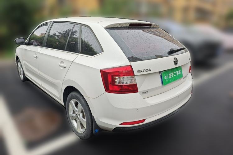 Used Skoda Rapid Spaceback 2018 1.6L Manual Comfort Edition Rear Left 45 Deg