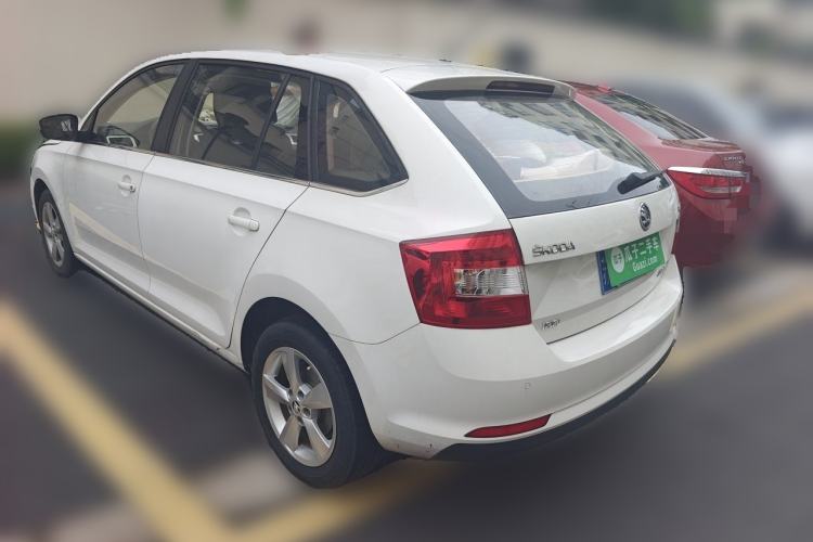 Used Skoda Rapid Spaceback 2018 1.6L Automatic Comfort Edition Rear Left 45 Deg